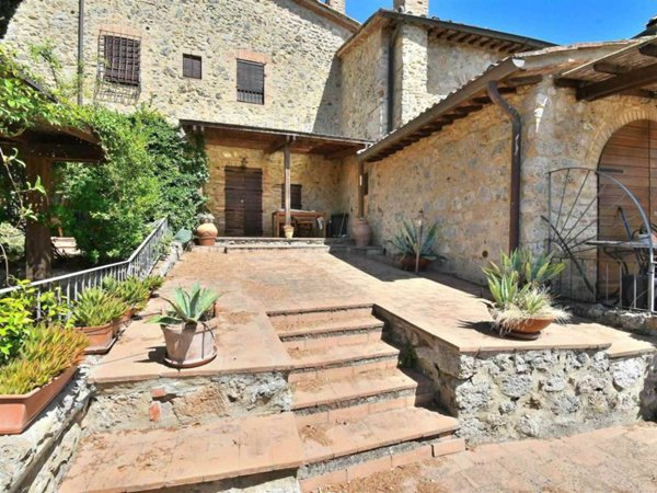 appartamento in vendita a Casole d'Elsa