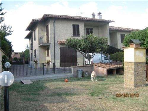casa indipendente in vendita a Casole d'Elsa