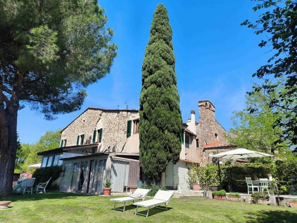 esavano in vendita a Casole d'Elsa