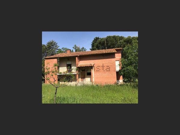 casa indipendente in vendita a Casole d'Elsa
