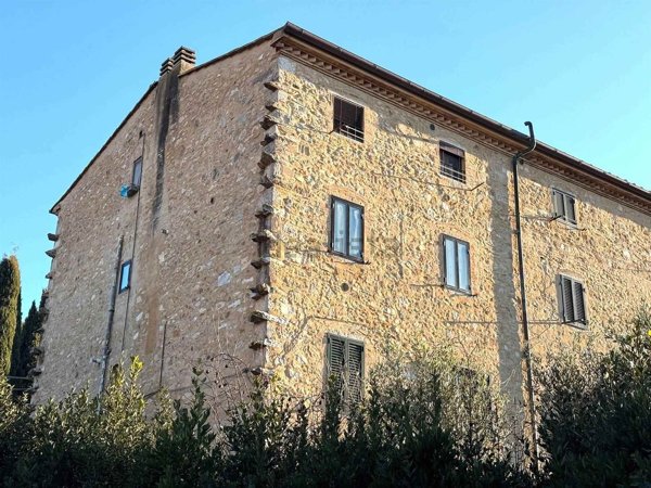 appartamento in vendita a Casole d'Elsa