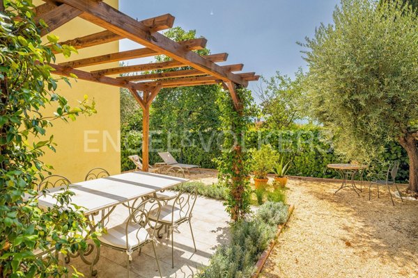 appartamento in vendita a Casole d'Elsa