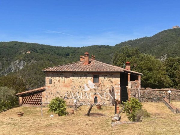 casa indipendente in vendita a Casole d'Elsa