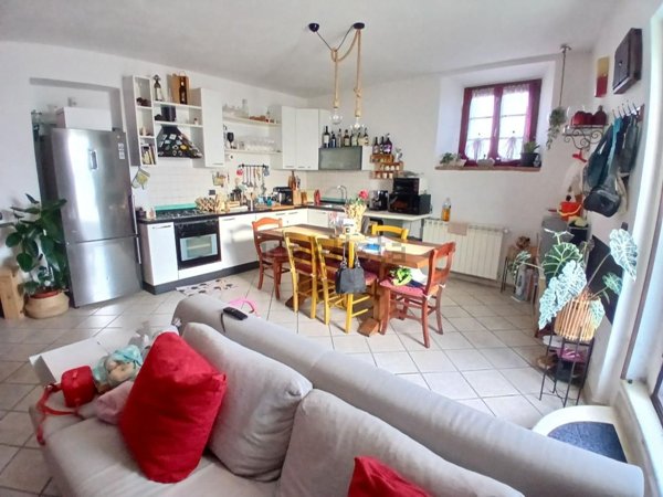 casa indipendente in vendita a Casole d'Elsa