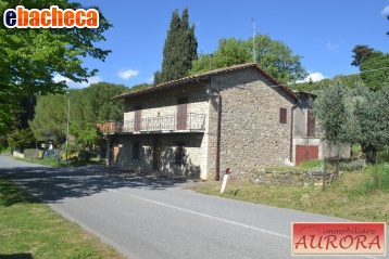 appartamento in vendita a Castellina in Chianti in zona Fioraie