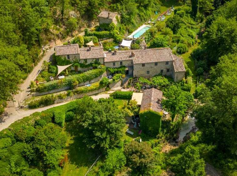 casa indipendente in vendita a Castellina in Chianti in zona Canale