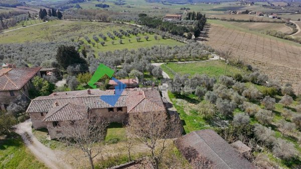 casale in vendita a Castellina in Chianti