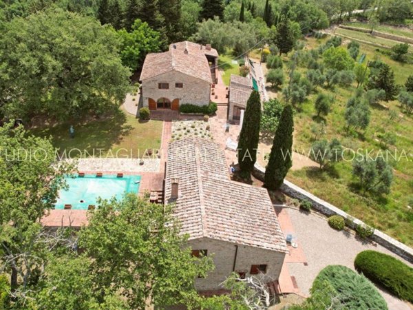 casa indipendente in vendita a Castellina in Chianti in zona Piazza