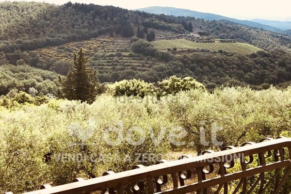appartamento in vendita a Castellina in Chianti in zona Piazza