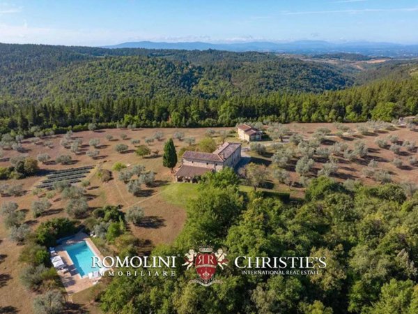 casa indipendente in vendita a Castellina in Chianti in zona Piazza