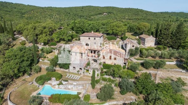 casa indipendente in vendita a Castellina in Chianti