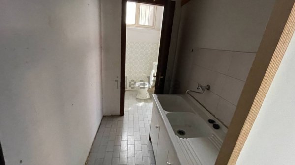 locale di sgombero in vendita a Castellina in Chianti in zona Piazza