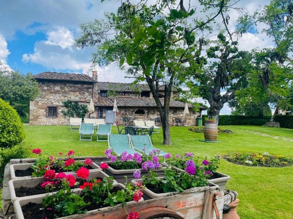 casa indipendente in vendita a Castellina in Chianti in zona Piazza