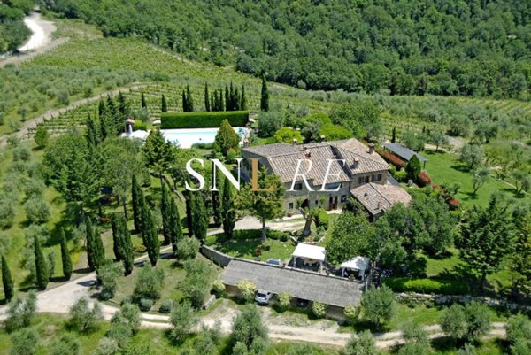 casa indipendente in vendita a Castellina in Chianti in zona Croce Fiorentina