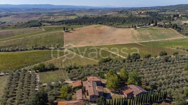 locale di sgombero in vendita a Castellina in Chianti in zona Piazza