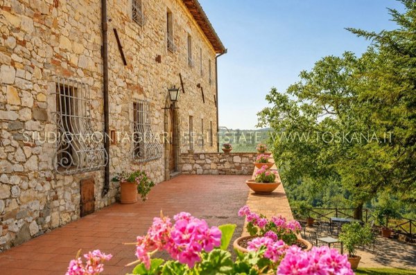 casa indipendente in vendita a Castellina in Chianti in zona Croce Fiorentina