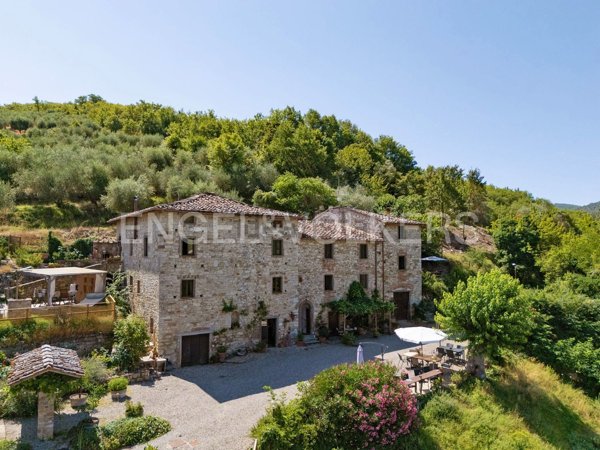 casa semindipendente in vendita a Castellina in Chianti in zona Piazza