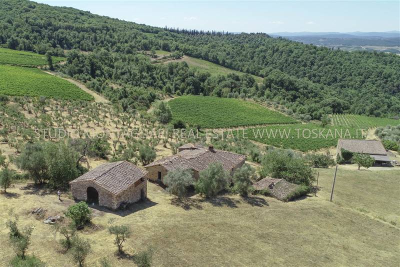 casa indipendente in vendita a Castellina in Chianti in zona Piazza