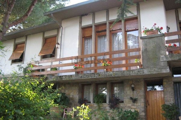 casa indipendente in vendita a Castellina in Chianti in zona Piazza