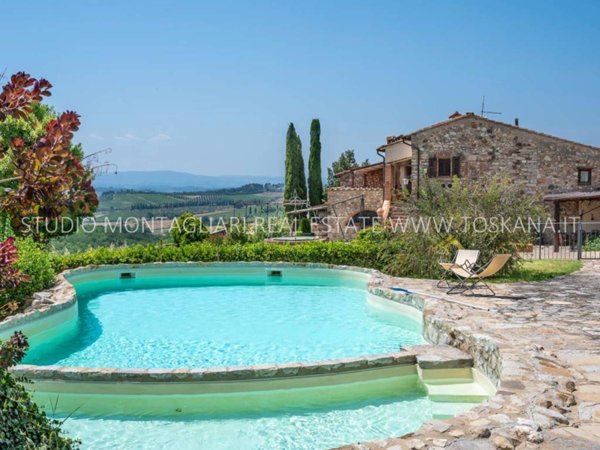 casale in vendita a Castellina in Chianti