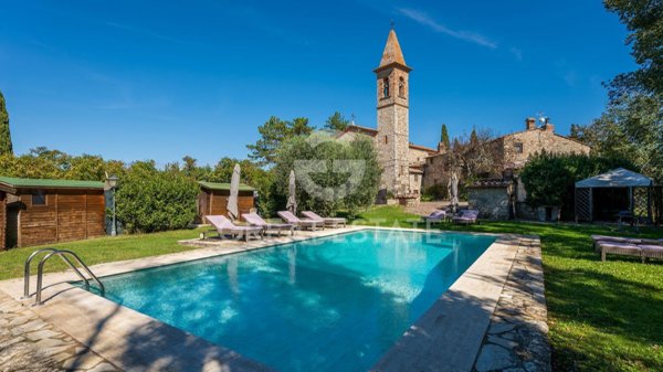 casa semindipendente in vendita a Castellina in Chianti
