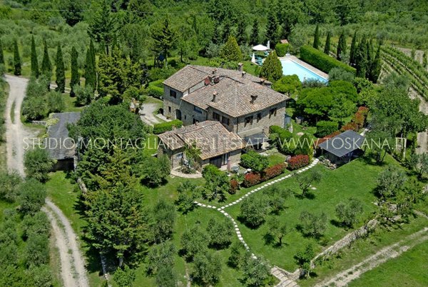 casa indipendente a Castellina in Chianti in zona Casanuova di Pietrafitta