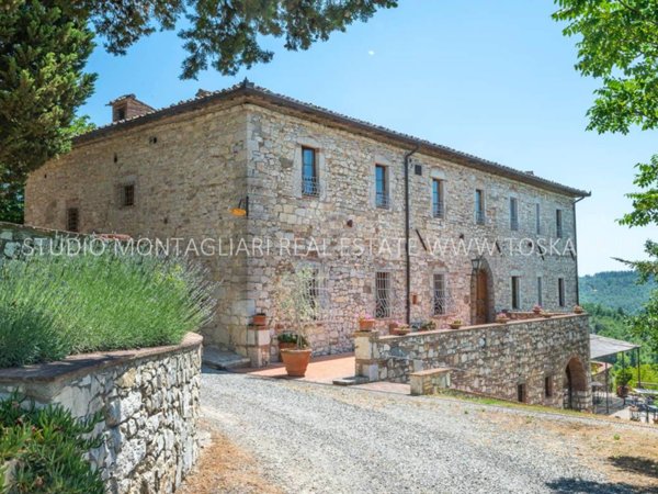 casa indipendente in vendita a Castellina in Chianti in zona Croce Fiorentina