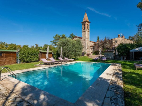 casa indipendente in vendita a Castellina in Chianti in zona Piazza