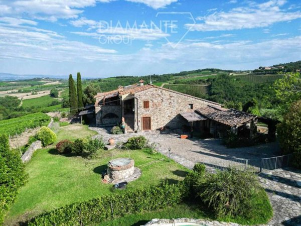 casa indipendente in vendita a Castellina in Chianti in zona Croce Fiorentina
