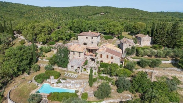 casa indipendente in vendita a Castellina in Chianti in zona Piazza