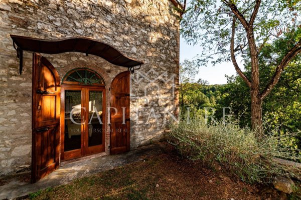 casa indipendente in vendita a Castellina in Chianti in zona Piazza