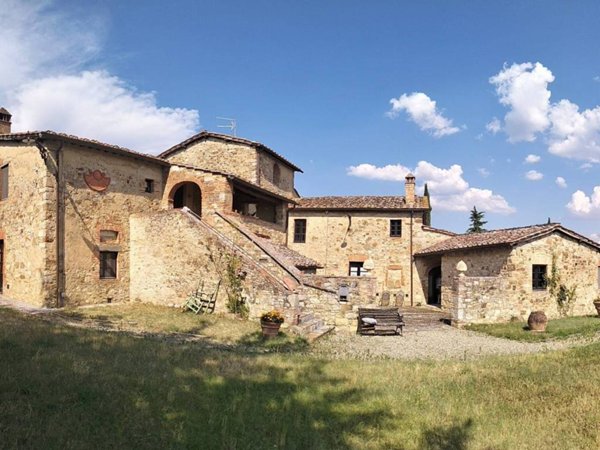 casa indipendente in vendita a Castellina in Chianti in zona Piazza