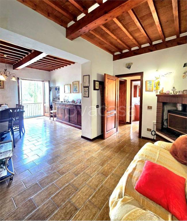 casa indipendente in vendita a Castellina in Chianti in zona Croce Fiorentina