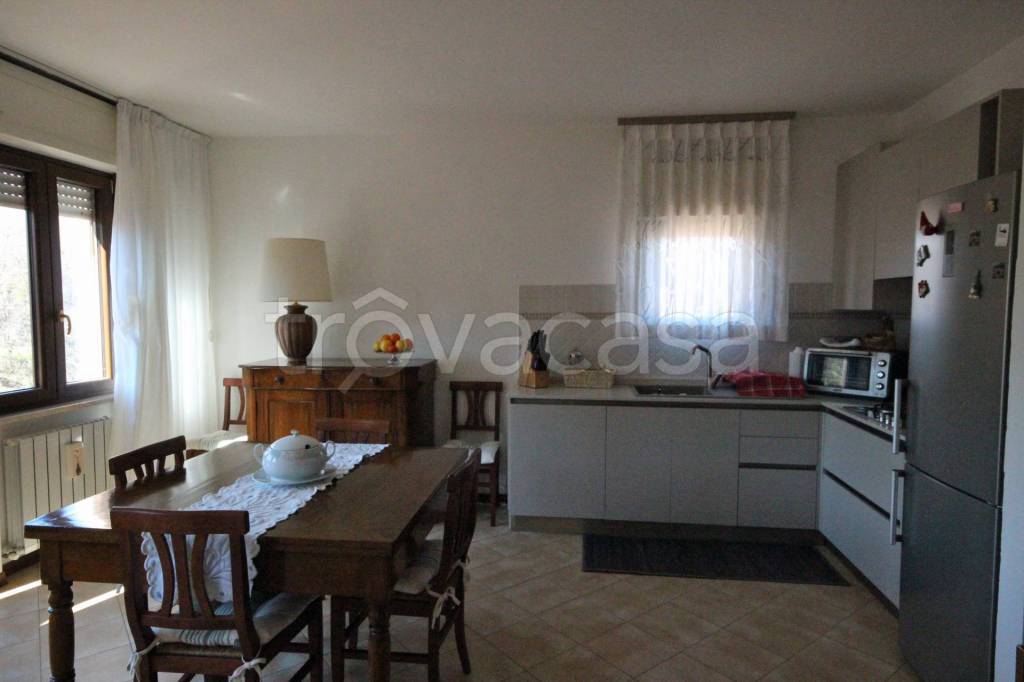 appartamento in vendita a Castelnuovo Berardenga in zona Quercegrossa