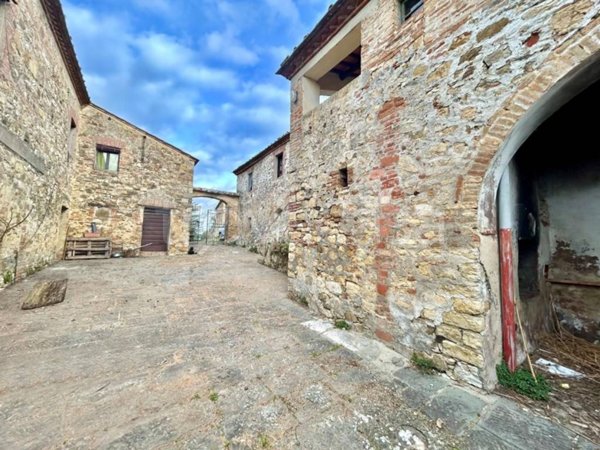 casa indipendente in vendita a Castelnuovo Berardenga in zona Pontignano
