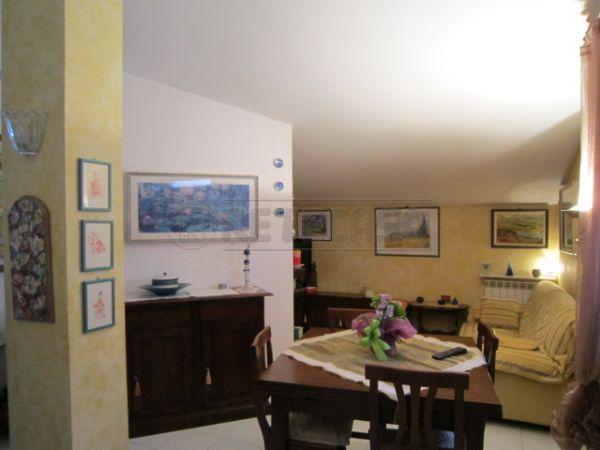 appartamento in vendita a Castelnuovo Berardenga in zona Ponte a Bozzone