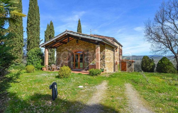 casa indipendente in vendita a Castelnuovo Berardenga in zona Pievasciata