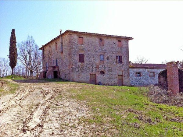 casale in vendita a Castelnuovo Berardenga