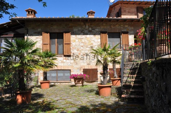 casa indipendente in vendita a Castelnuovo Berardenga
