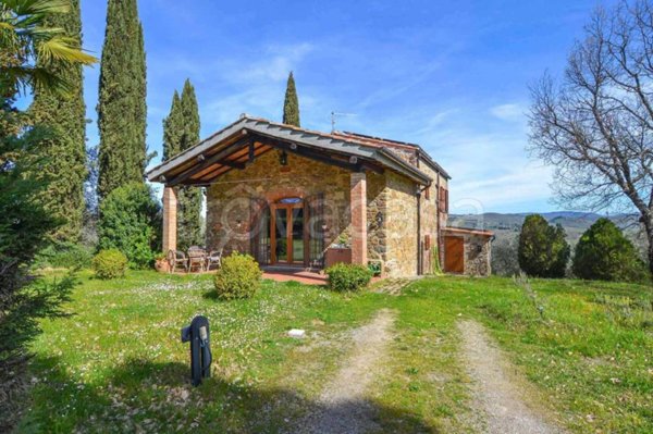 casa indipendente in vendita a Castelnuovo Berardenga in zona Pievasciata
