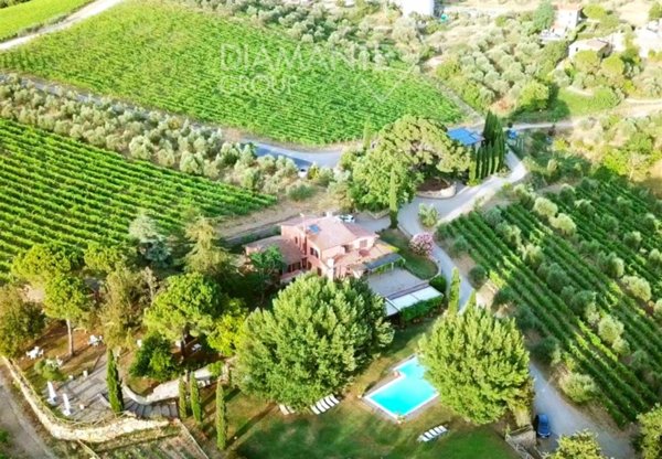 villa in vendita a Castelnuovo Berardenga
