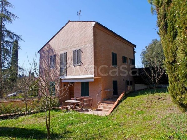 casa indipendente in vendita a Castelnuovo Berardenga in zona Ponte a Bozzone