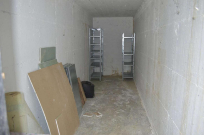 locale di sgombero in vendita a Castelnuovo Berardenga