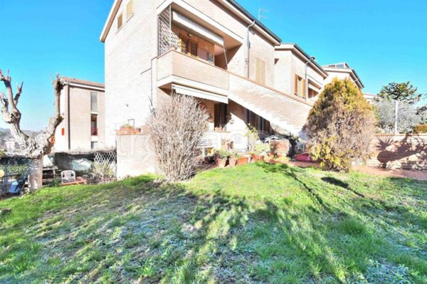 appartamento in vendita a Castelnuovo Berardenga in zona Ponte a Bozzone