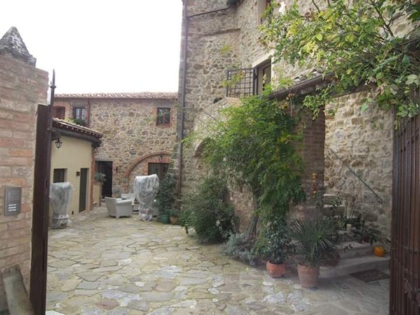casa indipendente in vendita a Castelnuovo Berardenga