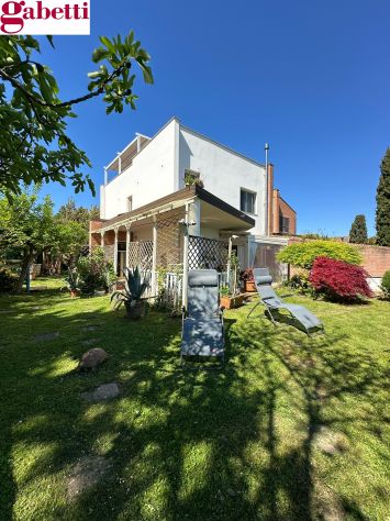 casa indipendente in vendita a Castelnuovo Berardenga