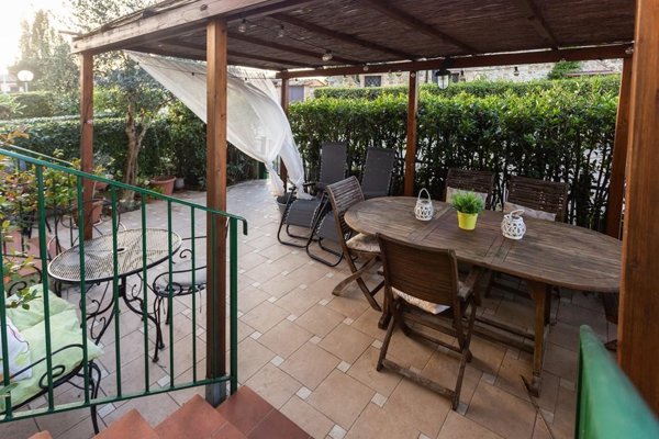 casa indipendente in vendita a Castelnuovo Berardenga in zona Quercegrossa