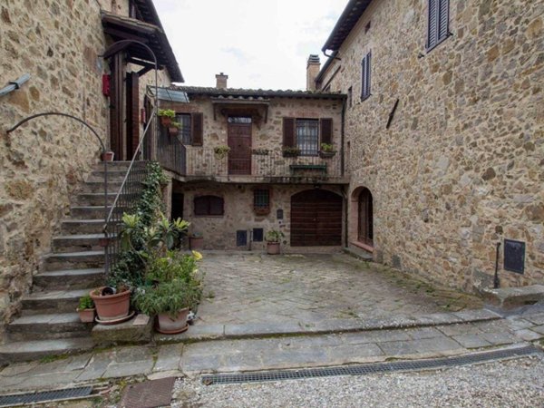 appartamento a Castelnuovo Berardenga in zona Santa Margherita - La Suvera