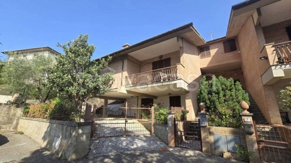 casa indipendente in vendita a Castelnuovo Berardenga in zona Poggiarello - Ripa