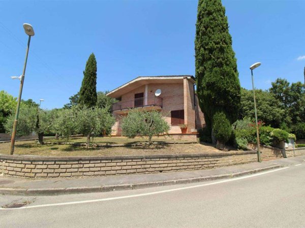 casa indipendente a Castelnuovo Berardenga in zona San Giovanni a Cerreto